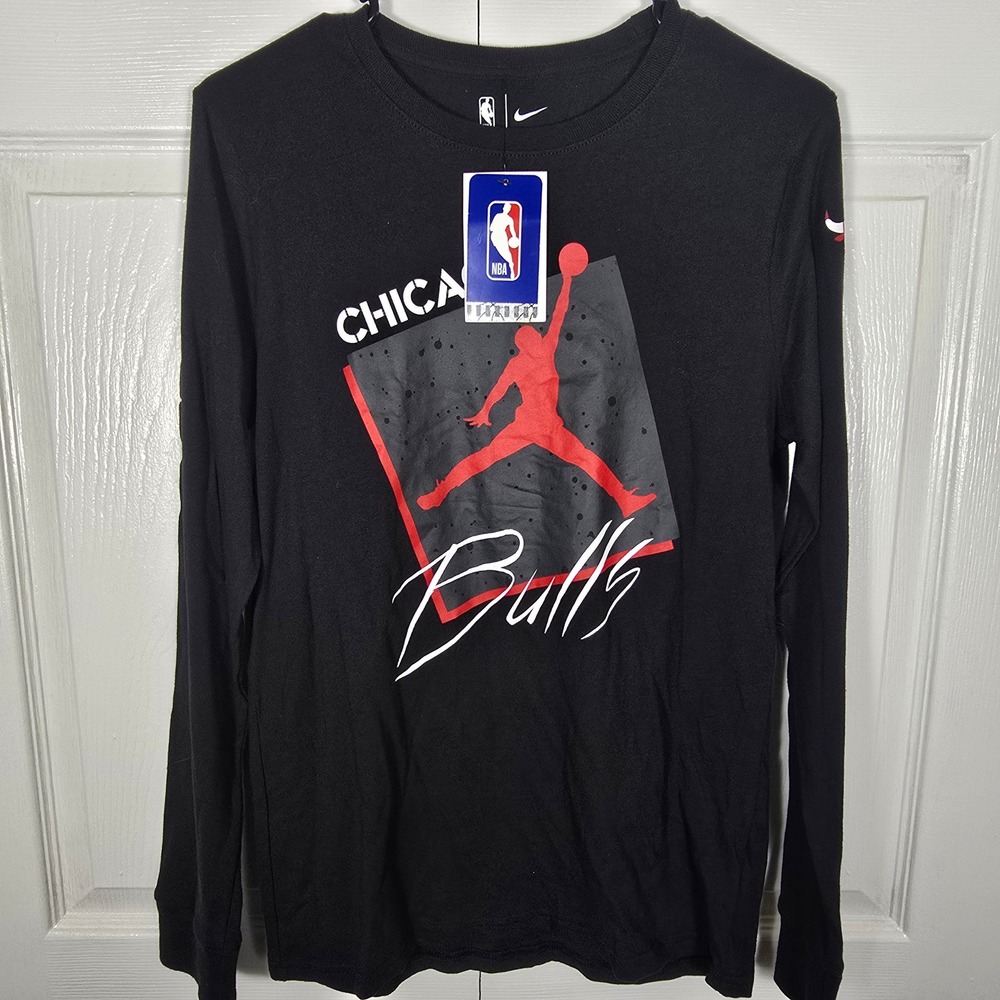 Nike Chicago Bulls Long Sleeve Men's Large Black NBA Jumpman Graphic Tee NWTs